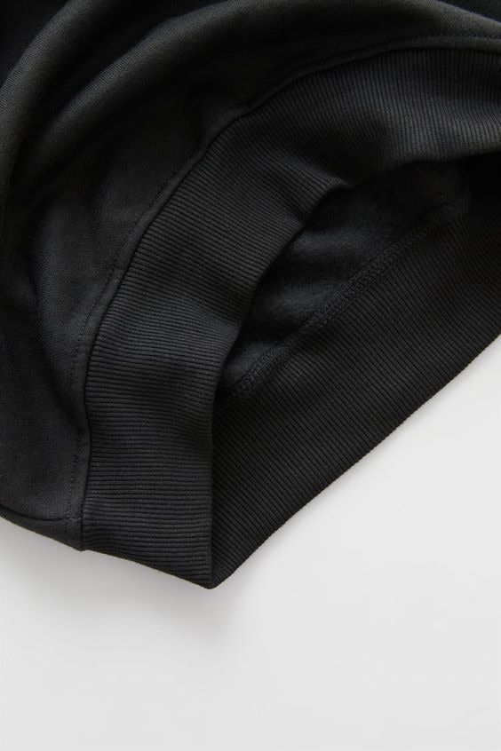 Casual Blakely Sweatshirt Export Quality-Black