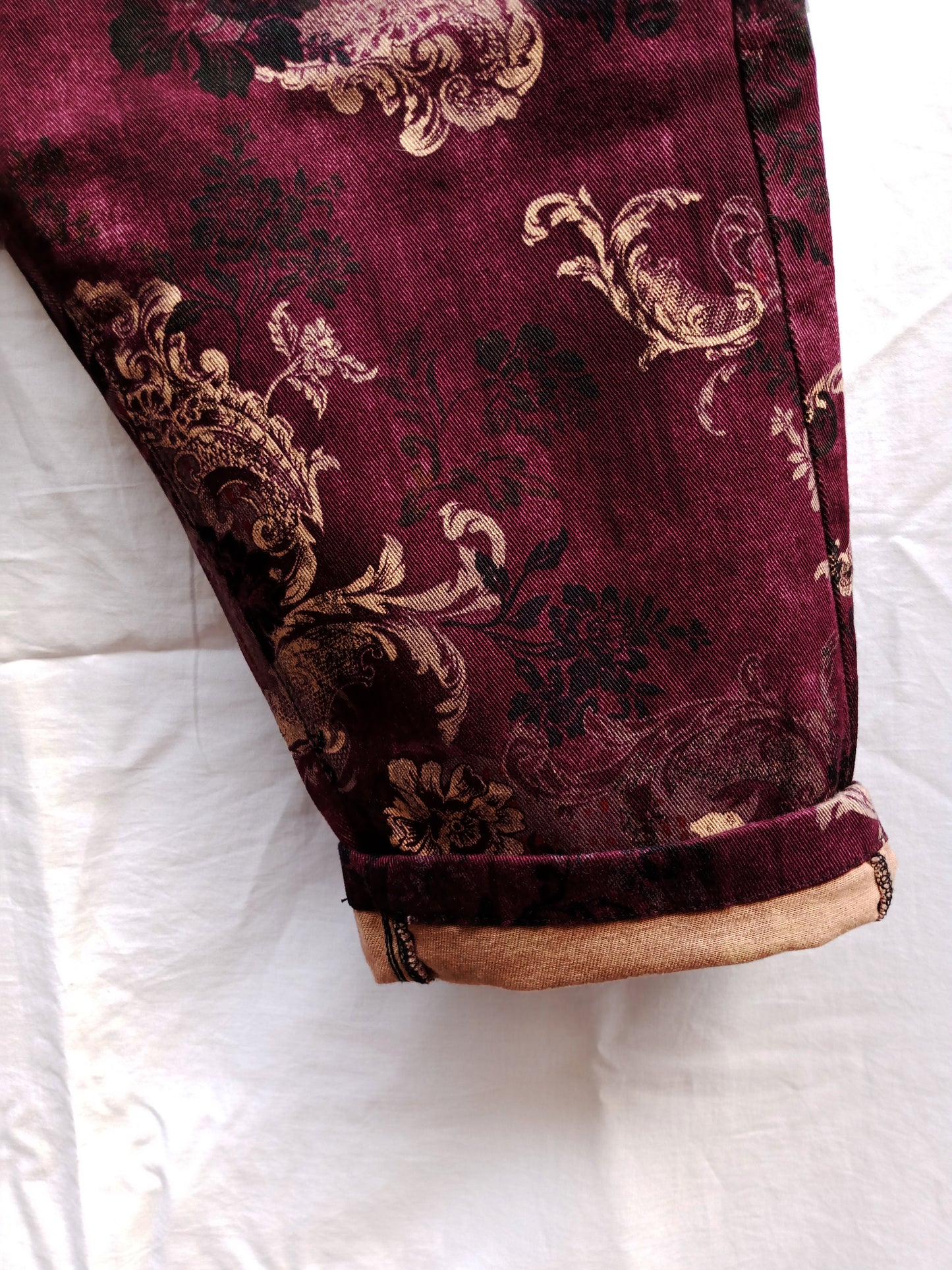Camo Maroon Spunch Camouflaged Short