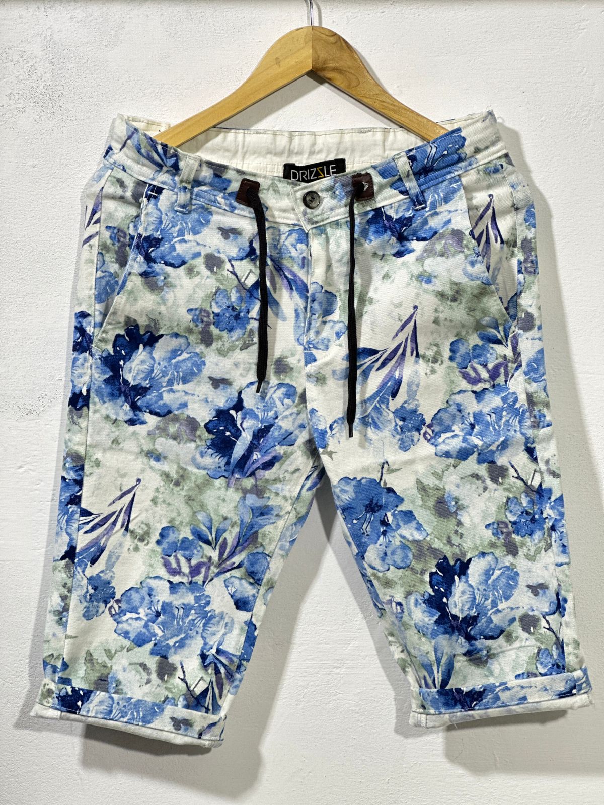 Mix Floral Bluish Camouflaged Short